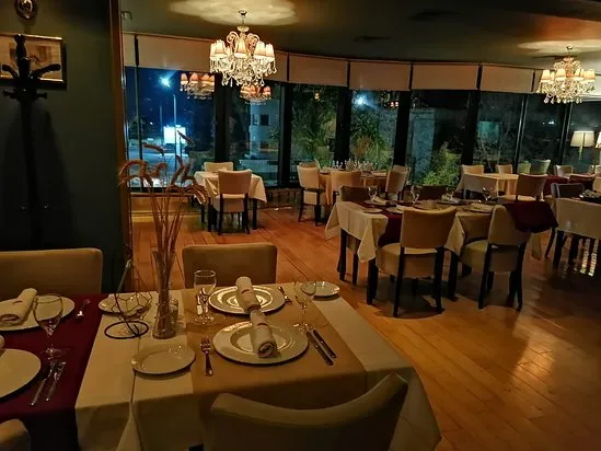 Le Relais de Paris in Meknes